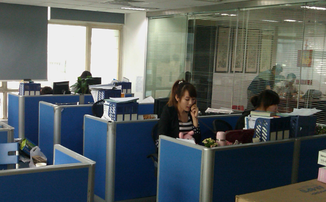 纸质包装印刷材料与工艺参数对比分析：如何为产品选择合适方案